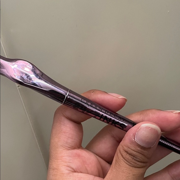 Blue liquid eyeliner - Picture 3 of 5